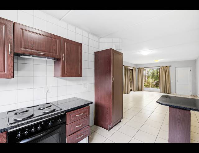 2 BEDROOM APARTMENT FOR SALE IN MAGALIESSIG